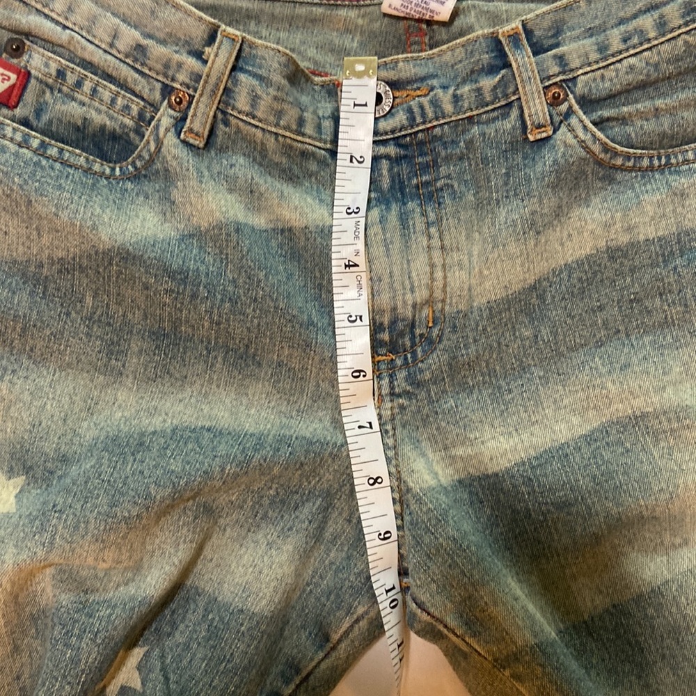 Patriotic Stars and Stripes jeans. Guess size 31 - Picture 5 of 8